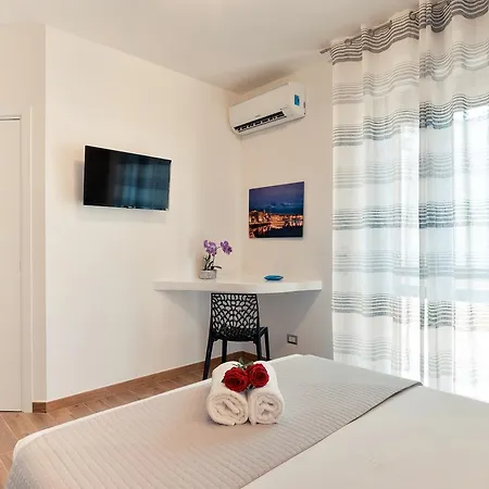 Coral Bay Charming House