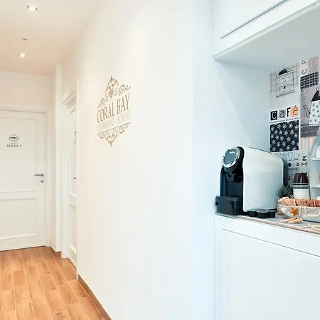 Coral Bay Charming House 3*